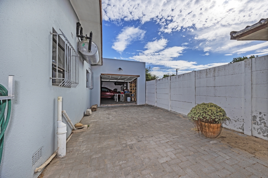 3 Bedroom Property for Sale in Windsor Park Estate Western Cape